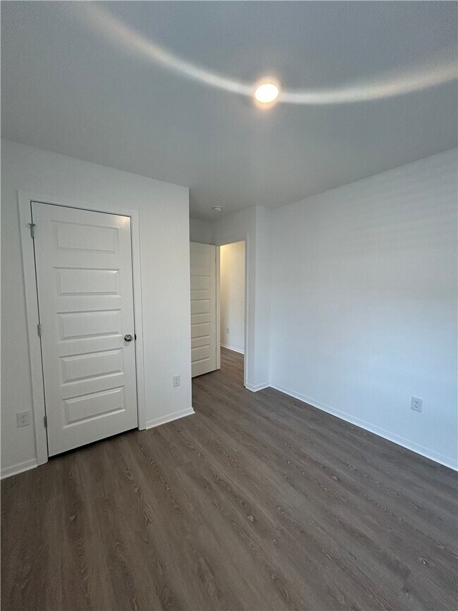 Building Photo - 112 NW 67th Ave