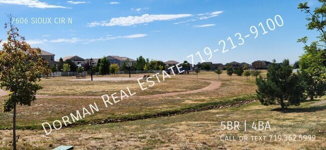 Building Photo - Single Family with Chef Kitchen
