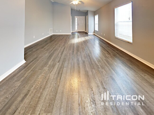 Building Photo - 7520 Oxford Garden Cir