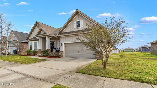 Building Photo - 221 S Shoreview Dr