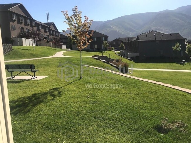 Building Photo - 3148 N Whitetail Dr