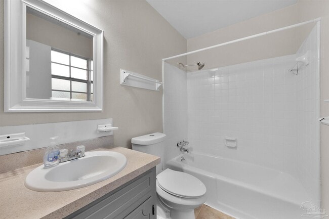Building Photo - 7710 Charter Oaks Dr