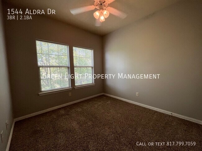 Building Photo - 1544 Aldra Dr
