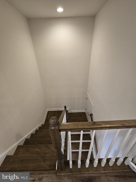 Building Photo - 2842 Golden Gate Ct