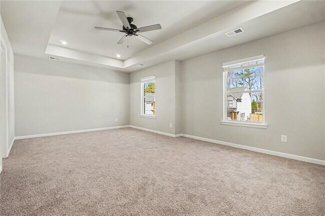 Building Photo - 377 Waterbluff Dr SW