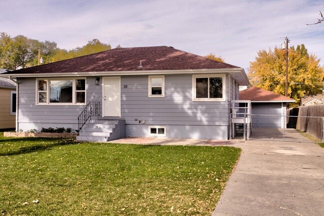 Primary Photo - 33 Marshall Dr