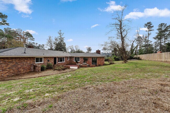 Building Photo - 743 Lancaster Rd