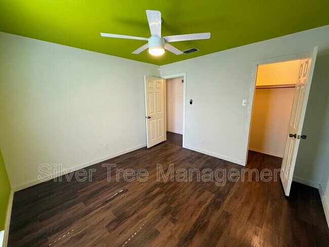 Building Photo - 7716 Pampas Dr