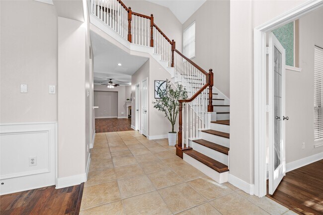 Building Photo - 3310 Lake Canyon Ct