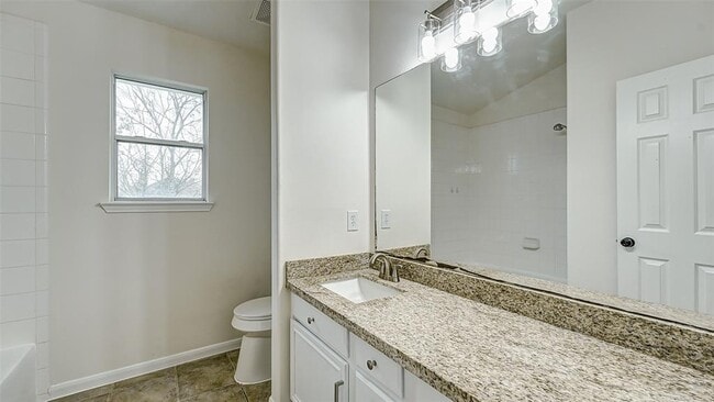 Building Photo - 1905 Vineyard Hill Ct