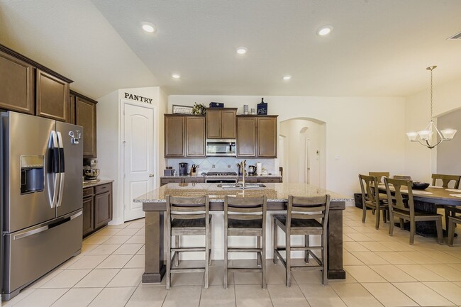 Building Photo - 5709 Broad Bay Ln