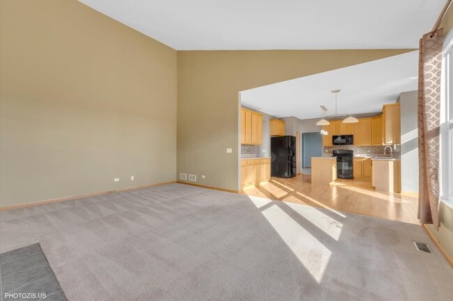 Building Photo - 24525 Champion Dr