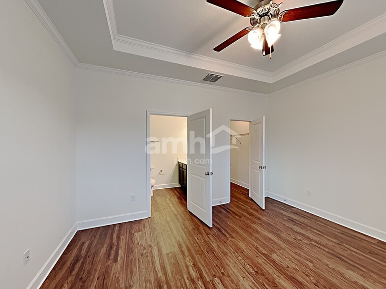 Building Photo - 1004 Walden Woods Dr