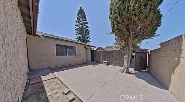 Primary Photo - 3216 Locust Ave