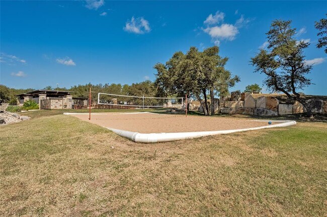 Building Photo - 2228 Hilltop Climb Dr