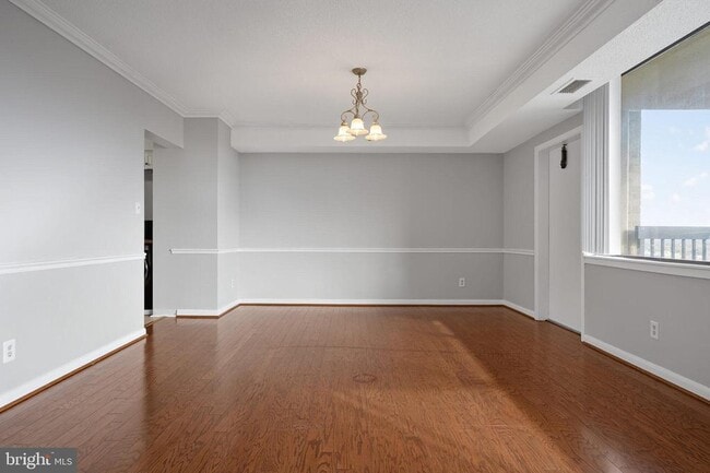 Building Photo - 3709 S George Mason Dr