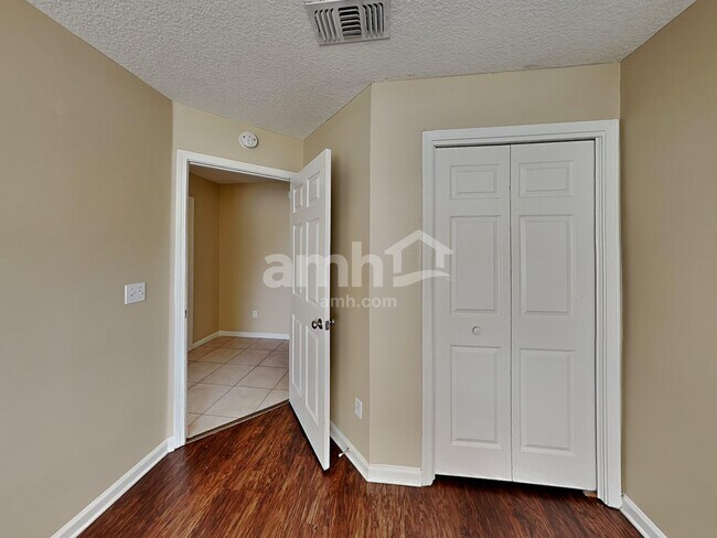 Building Photo - 7757 MacDougall Dr