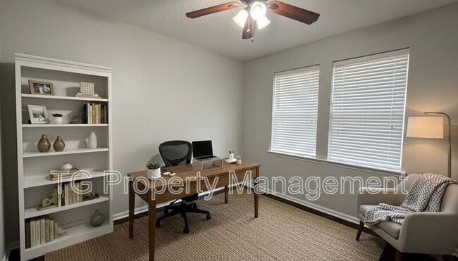 Building Photo - 12192 Endersleigh Ct