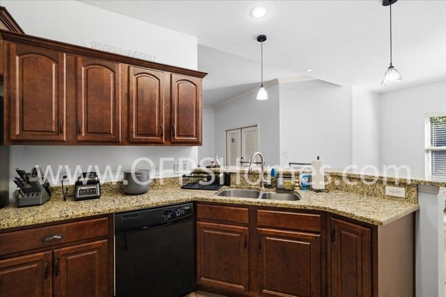 Building Photo - Home for Rent in South Crestview