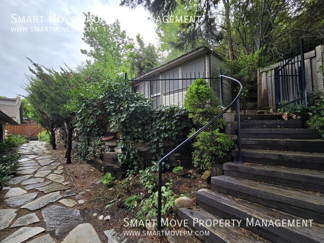 Building Photo - 945 Hearthstone Dr
