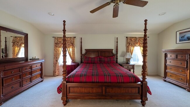 Building Photo - 244 Kennedy Hill Rd