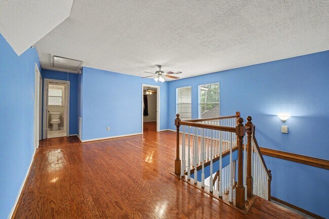 Building Photo - 14707 Treborway Dr