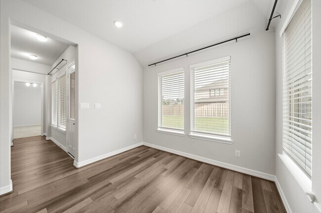 Building Photo - 27130 Spanish Wind Ct