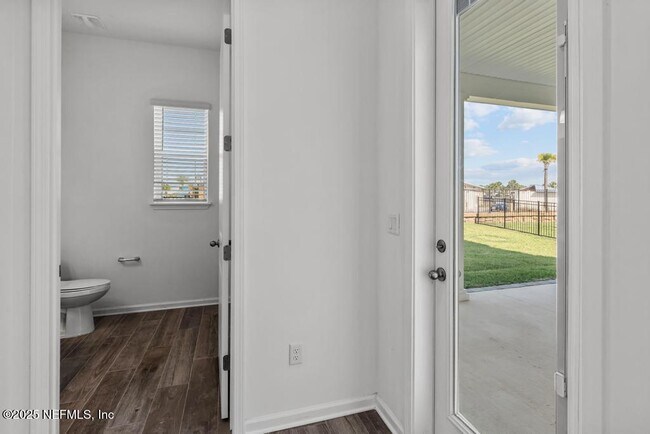 Building Photo - 475 Marquesa Cir