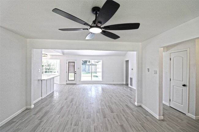 Building Photo - 9211 Blankenship Dr