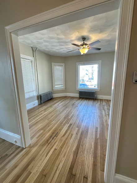 Building Photo - 22 Ashland Ave