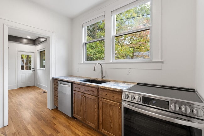 Building Photo - McCullough Heights