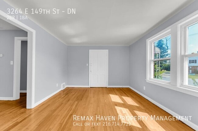 Building Photo - 3264 E 149th St