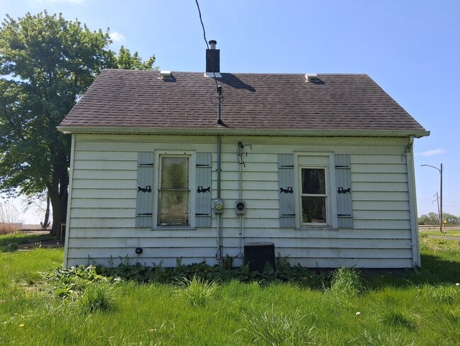 Building Photo - 501 Lincoln St