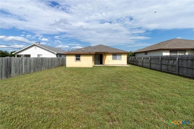 Building Photo - 1203 Fox Creek Dr