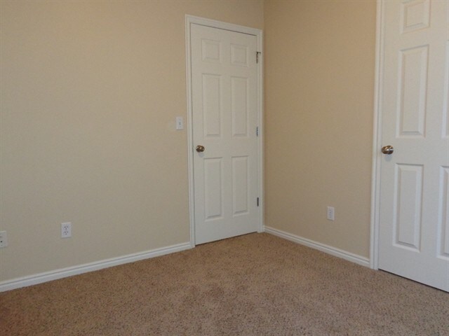 Building Photo - 7418 Ute Dr