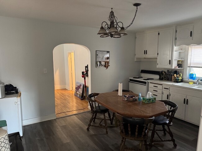 Building Photo - 526 Liberty St