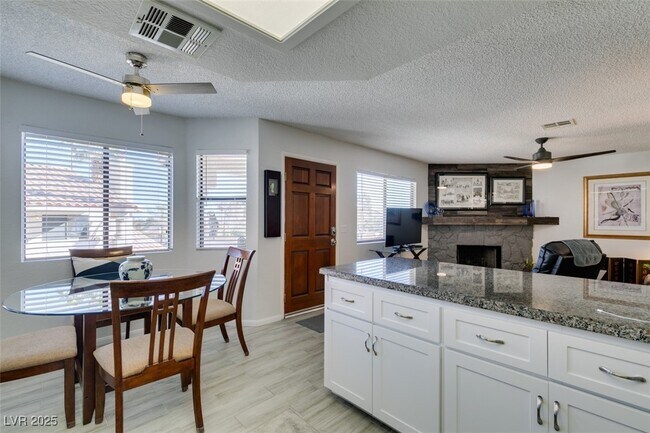 Building Photo - 1005 Sulphur Springs Ln