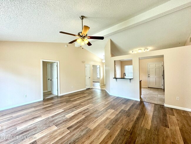 Building Photo - 1136 Dorwinion Dr