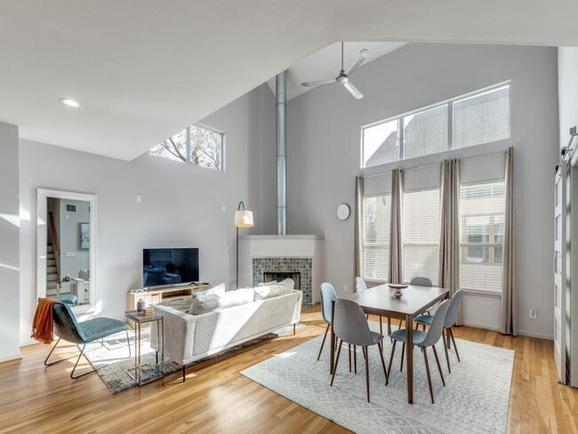 Building Photo - 5219 Kiam St