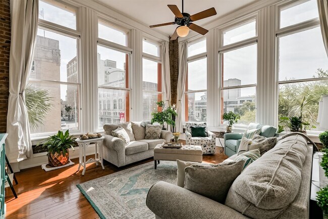 Building Photo - 525 22nd St