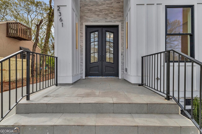 Building Photo - 2361 Lynn Iris Dr