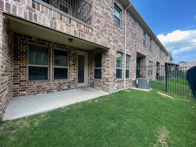 Building Photo - 538 Teton St