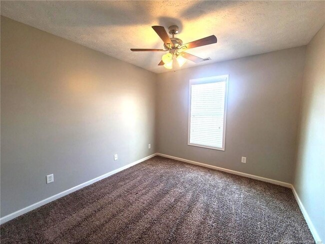 Building Photo - 2252 Cliff Swallow Drive