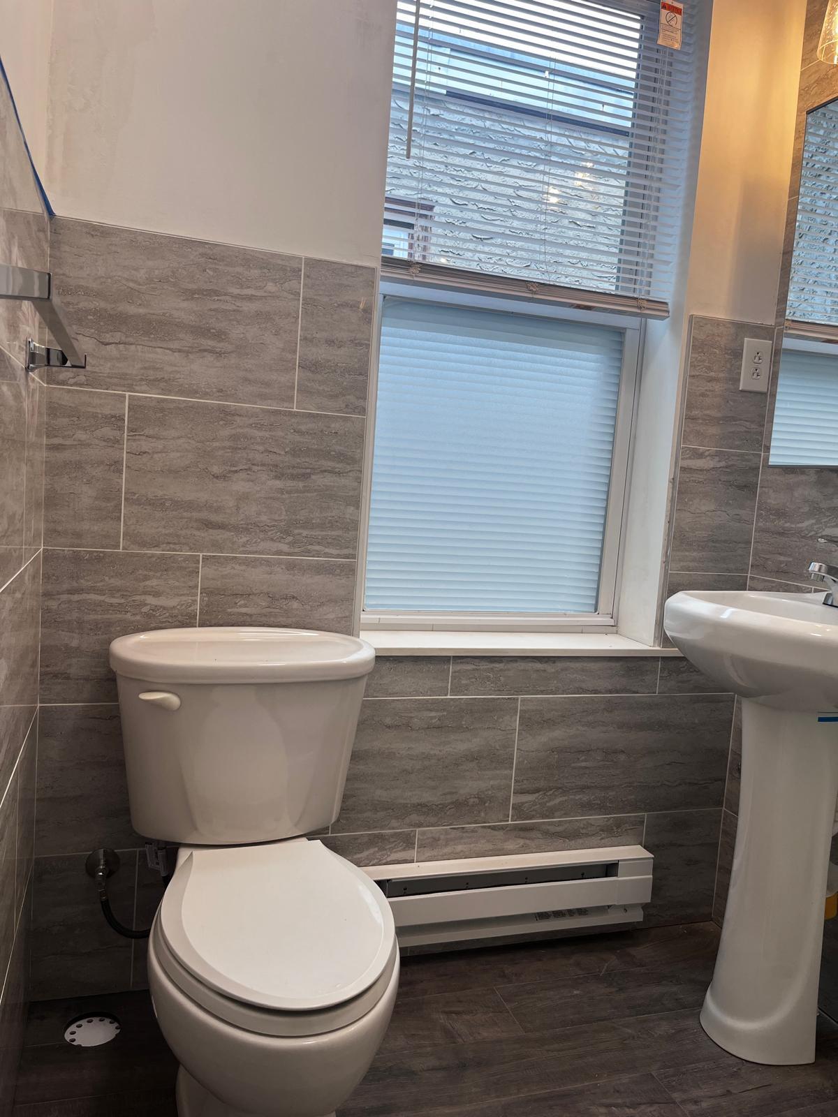 Bathroom - 1731 French St