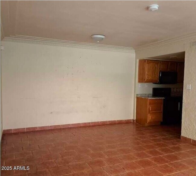 Building Photo - 2664 N 43rd Ave