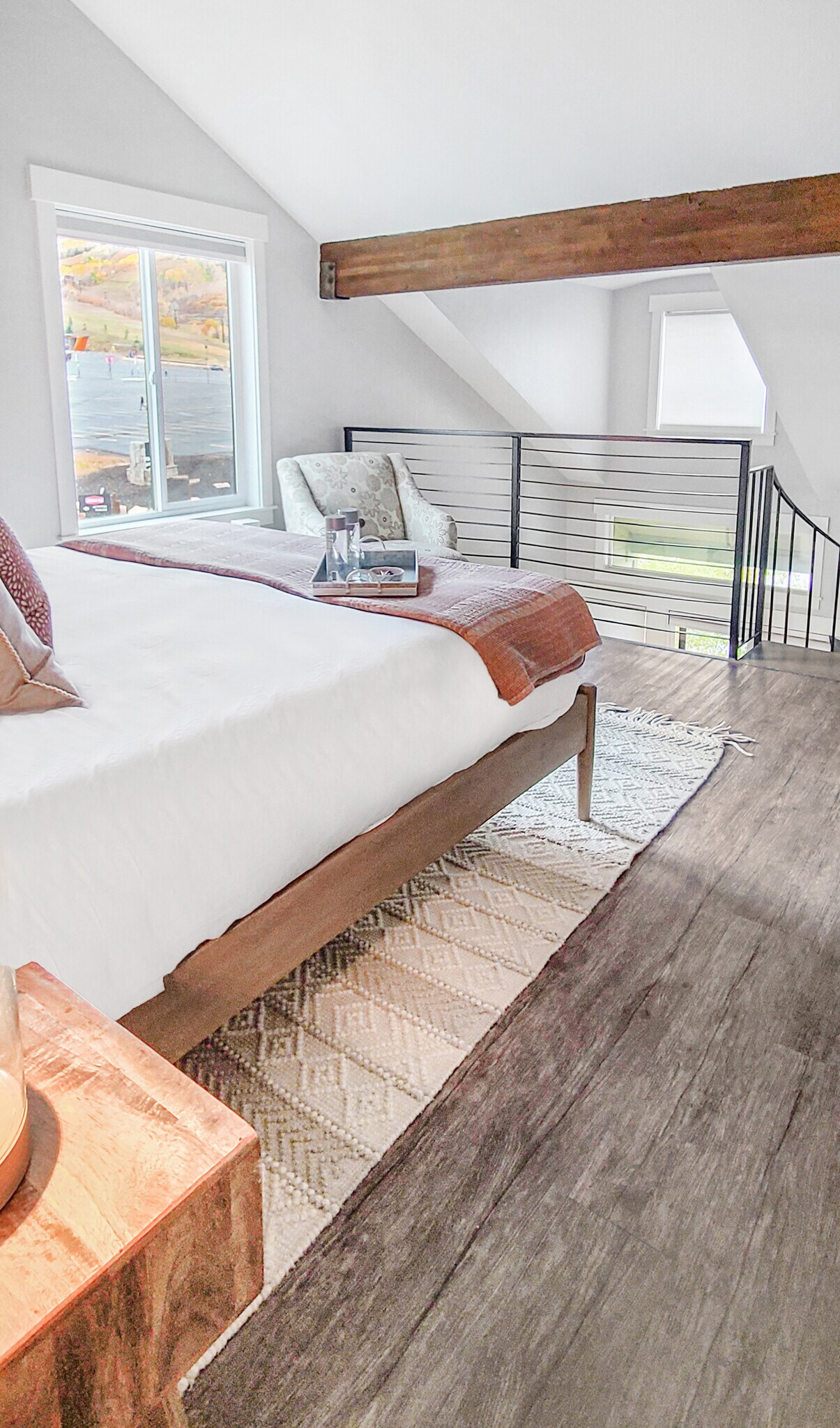 Building Photo - 1530 Empire Ave