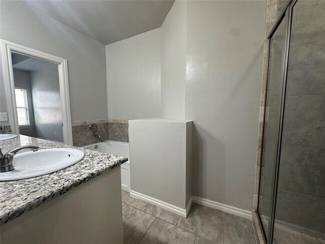 Building Photo - 8017 NW 160th Terrace