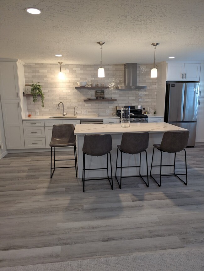 Building Photo - 4780 Kite Ct
