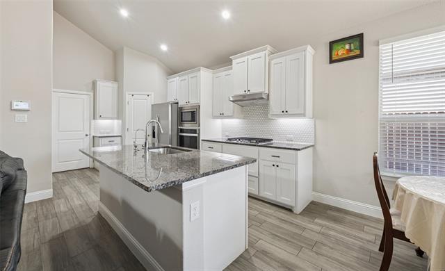 Building Photo - 11500 Royston St