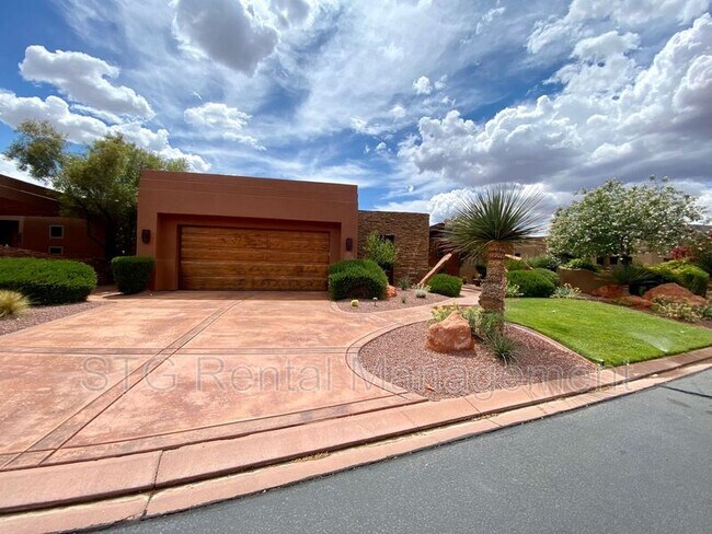 Building Photo - 2336 2336 W Entrada Trail